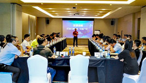 以精品锻造品牌：20181929cc威尼斯云农半年度总结会议召开