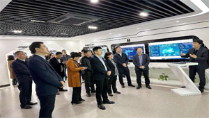 安徽省宿州市萧县县委副书记、县长朱新华等一行莅临1929cc威尼斯云农走访调研